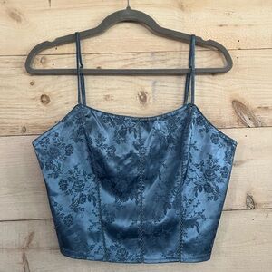 Y2K Victoria Secret Cropped Corset Tank. Beautiful periwinkle color.